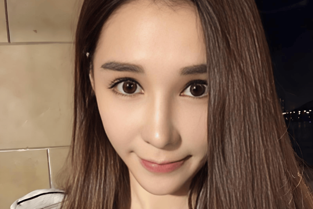 37岁模特陈静仪近况曝光！与前夫生下一双儿女，如今独自带娃再嫁豪门
