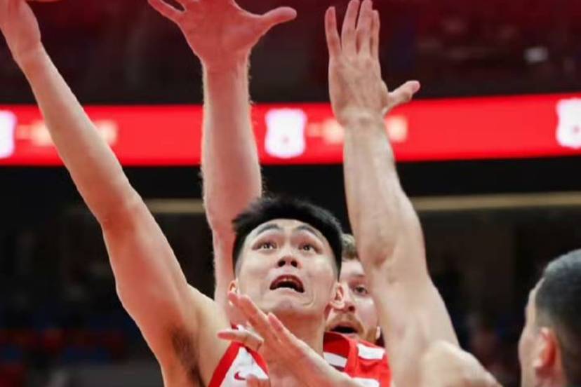 中国男篮战胜乌拉圭男篮，有2个可喜和2个可悲