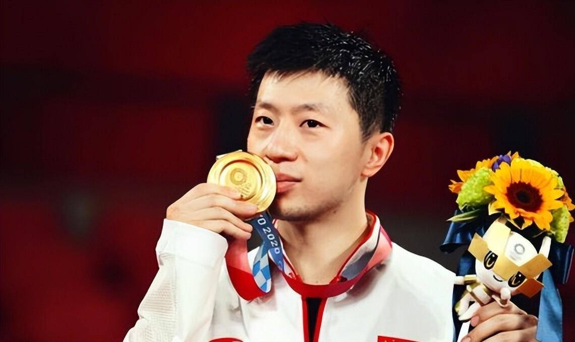 是时候回归队伍！樊振东承接马龙的领袖位置，国乒男队想要突围，眼下仅有这一条路
