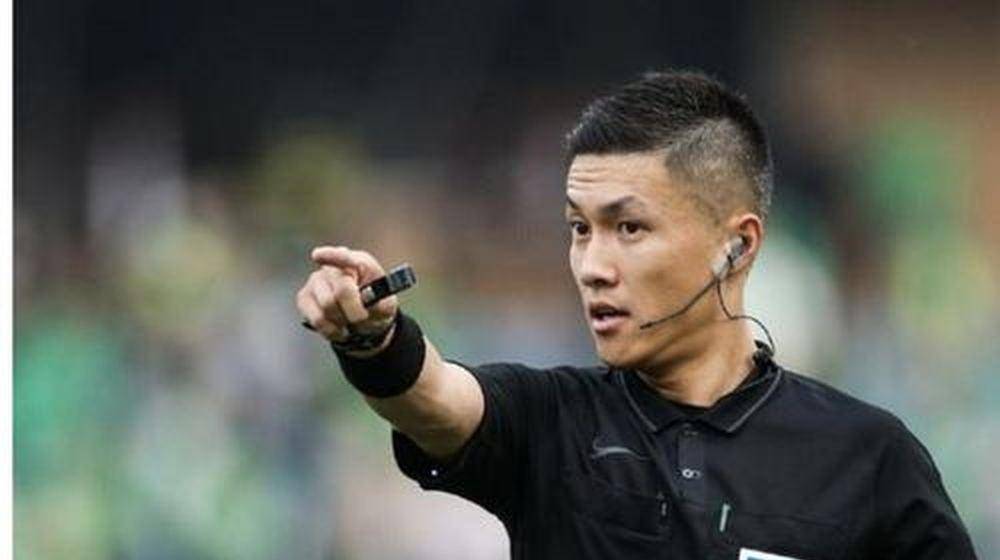 9月1日，达万停赛6场大连教练组遭罚，主裁两次漏判却无责，同积37分争亚冠两队都伤了
