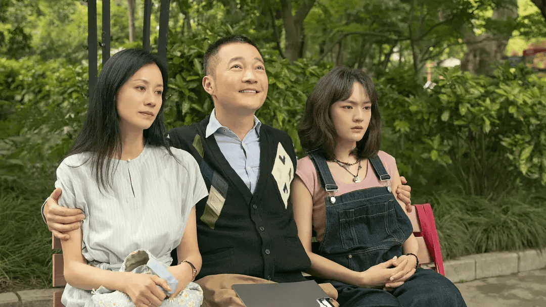 国产新片集体扑街，《燃烧吧！爸爸》不到200万，市场危机来了封面图