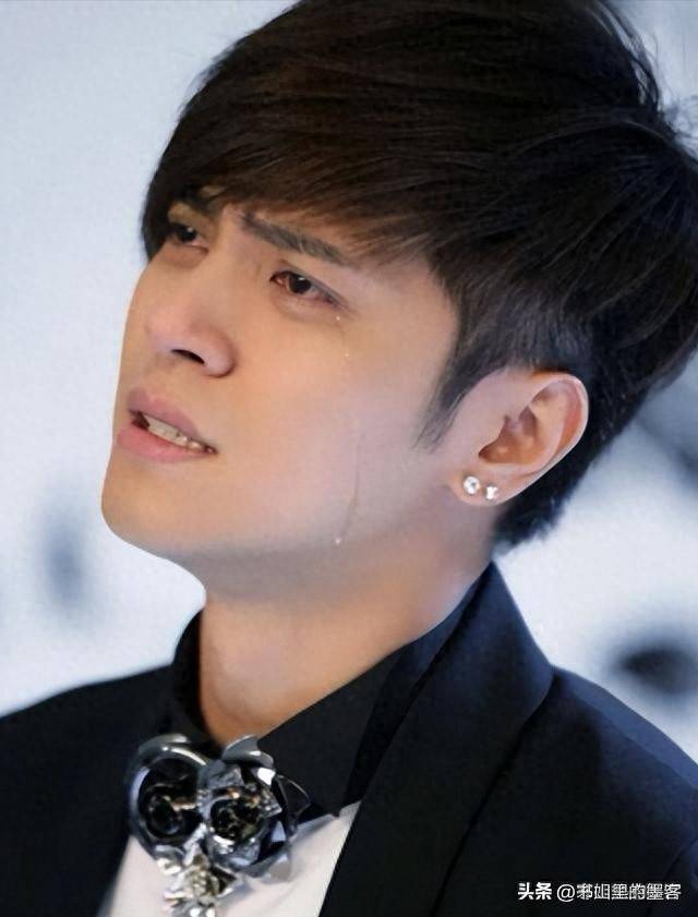 原创            无路可退！九成网友集体反对，演出取消，劣迹艺人复出彻底落空