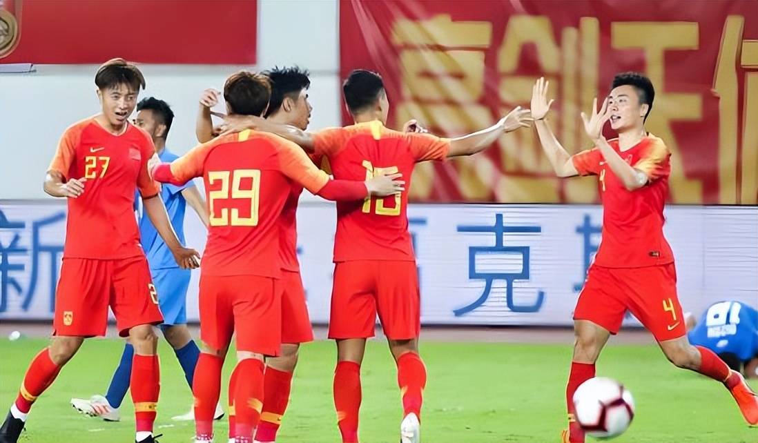 喜讯！中国足球小将2018队9战全胜夺冠，核心9场进17球