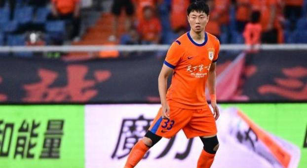 有点慌！山东泰山6名主力续约问题成焦点，下赛季会迎来“青春风暴”吗？
