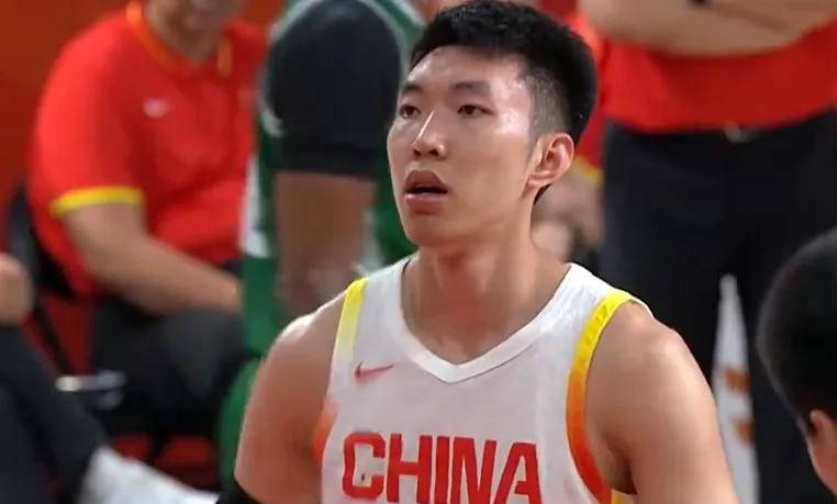 原创
            得分创国家队生涯新高！廖三宁狂轰30+7+4助中国男篮锁定亚运四强席位