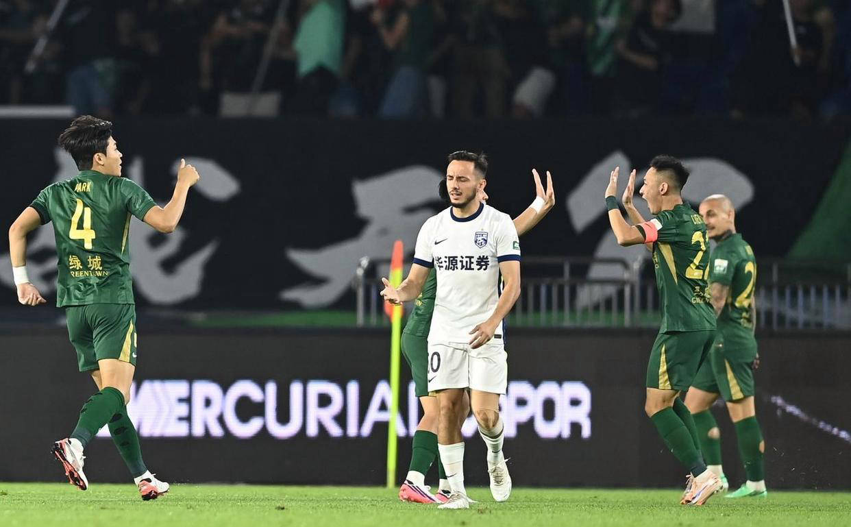 浙江4-1战胜武汉三镇，赛后评分与中超最新积分榜解读
