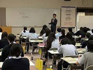 请输入图片描述