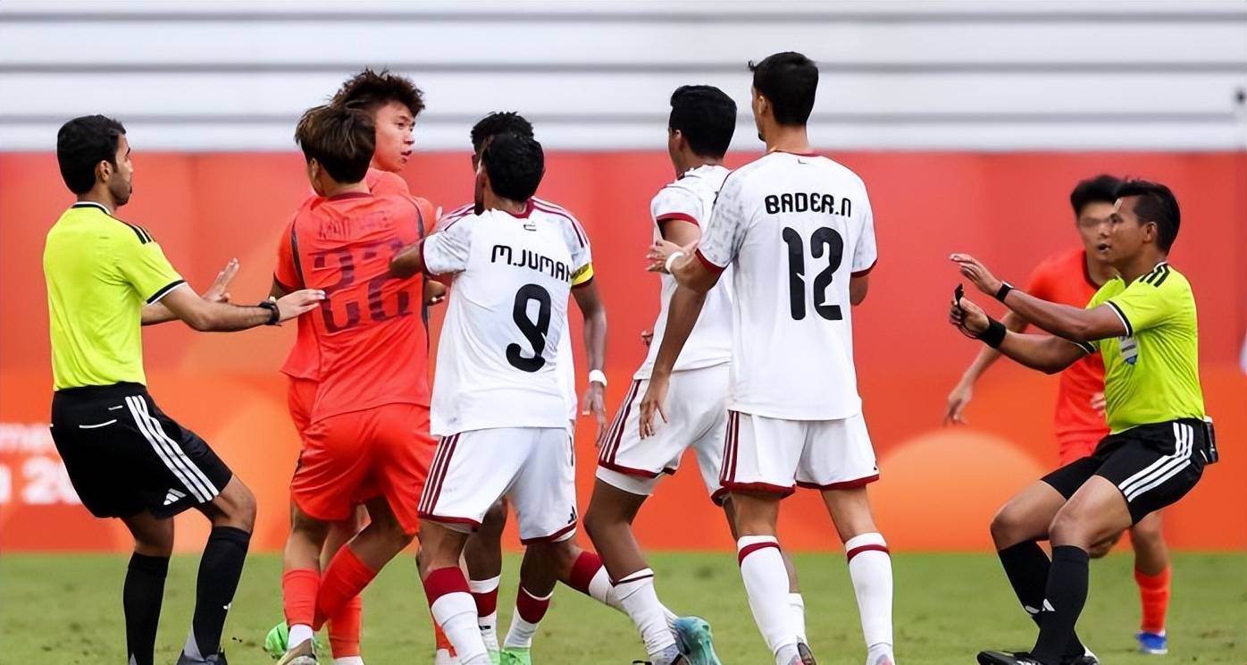 U23国足VS泰国首发浮现：朱辰杰坐镇后防，吴曦搭档木塔力甫，拜合拉木冲锋