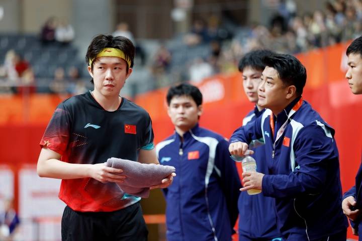 男乒亚运丢冠像极了中国男篮，赛后王皓发言和郭士强如出一辙