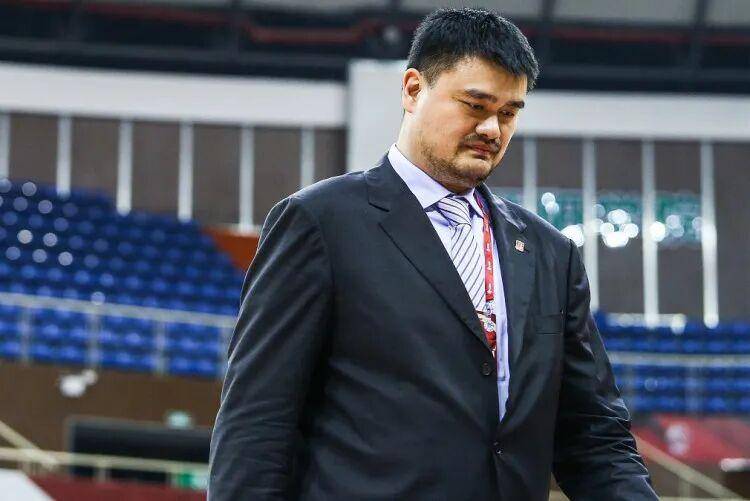 CBA消息：姚明亮相新岗位，郭士强下课条件曝光，广东报价2.16米中锋