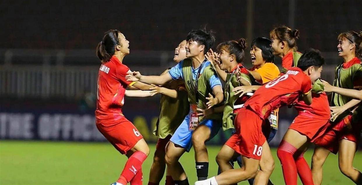 足球比赛直播集锦
