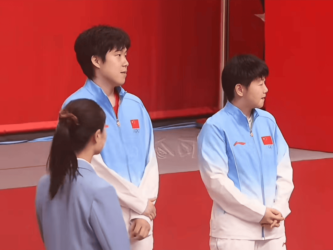 被质疑放水输球！丢冠，孙颖莎王楚钦开心互动，谁注意和丁宁对话