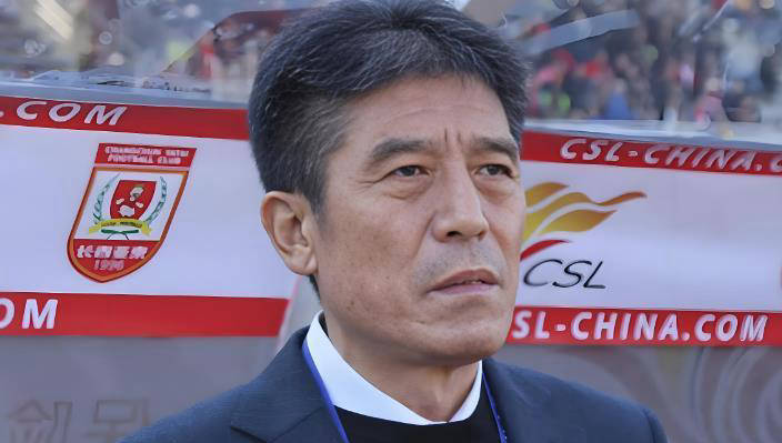 李章洙重返重庆足坛的决定