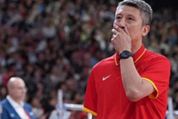 中国男篮今天开会了,规范了CBA联赛新赛季的要求,还总结了亚运会为什么失败
