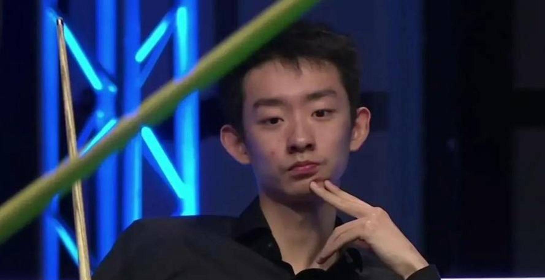 10月1日：吴宜泽袁思俊晋级斯诺克八强，深圳公开赛16进8战罢，19点30分双双冲击四强