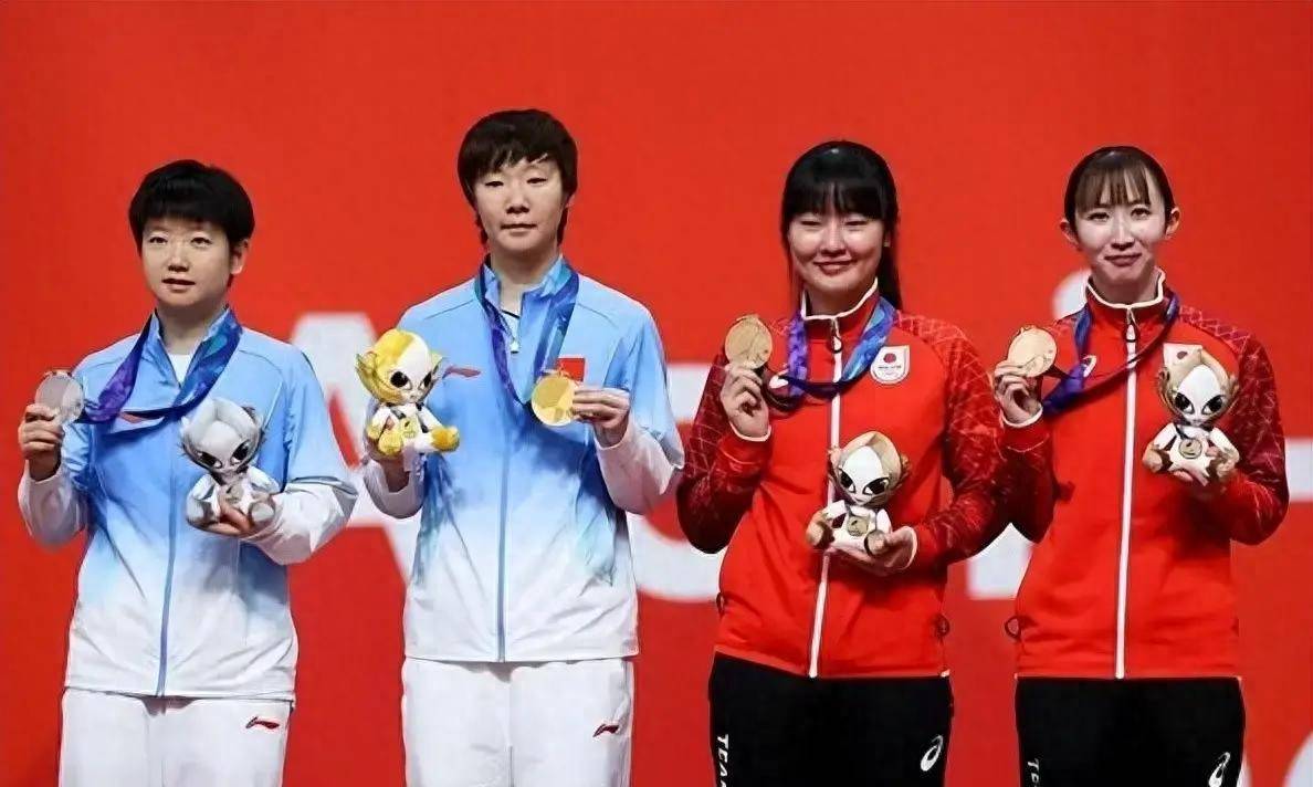 中国大满贯女双决赛迎中日对决