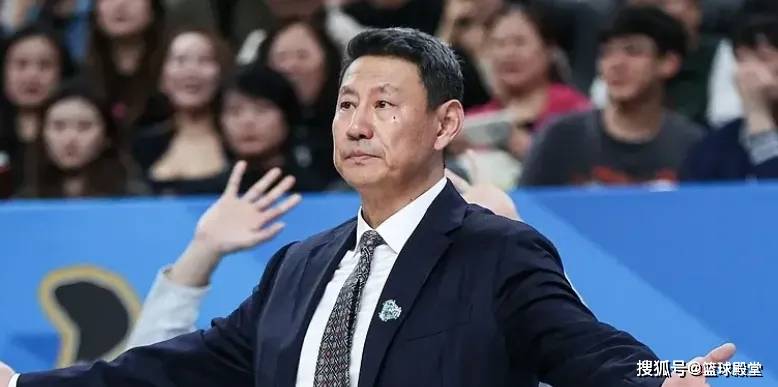 北京虐广东发布会！李楠强调防守反击重要性，赵睿回应状态调整！
