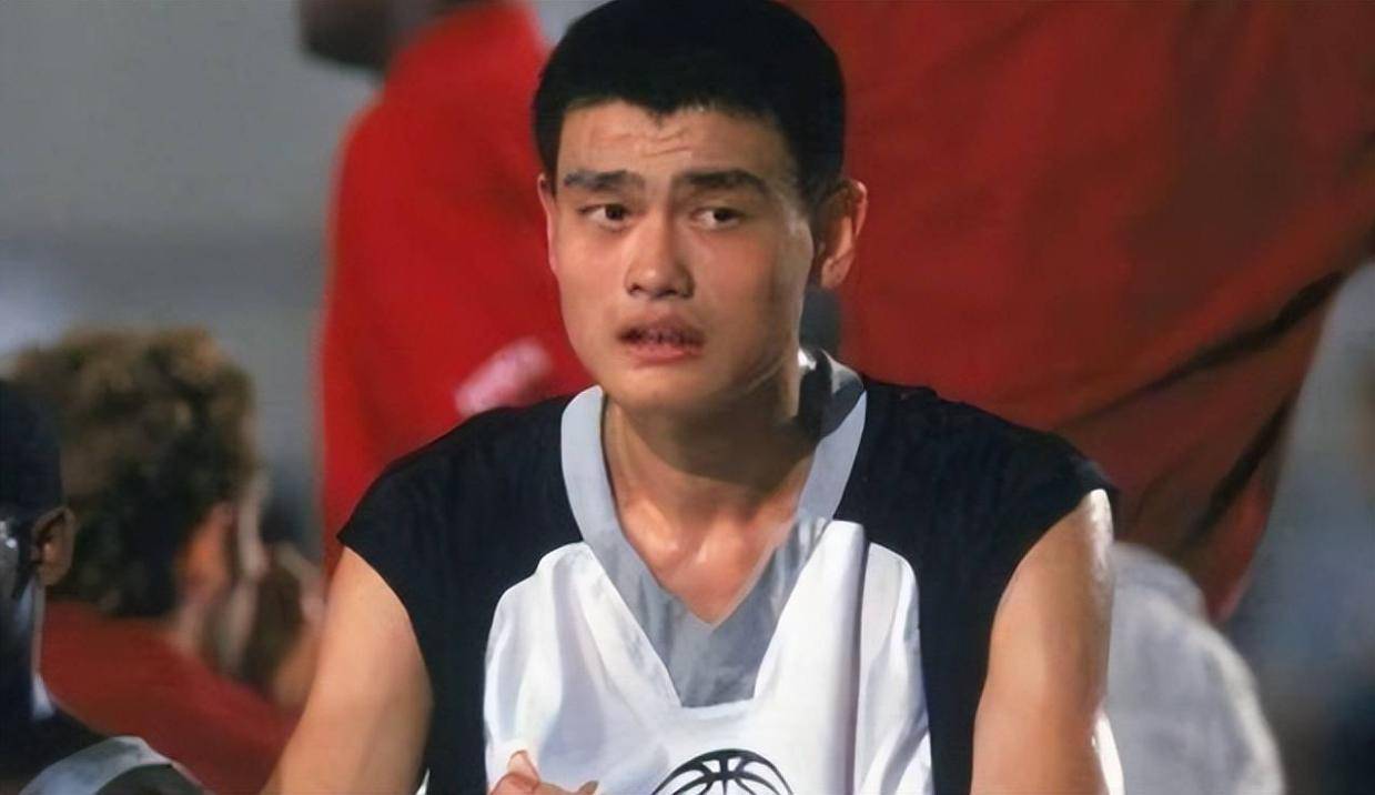 姚明之后，CBA打出统治力的5人盘点！易建联第二