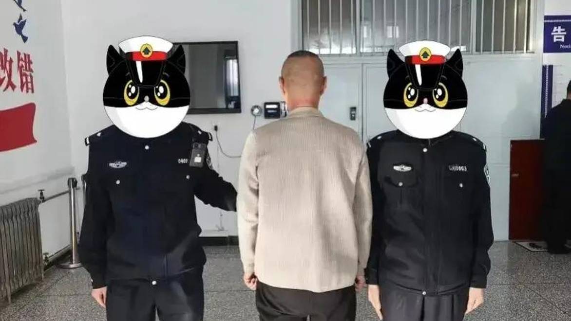 “一女子被杀”视频流传，造成群众焦虑恐慌，警方：实为两女子在争执过程中，当事一女子手部被划伤；陈某某传播不实信息，被拘留