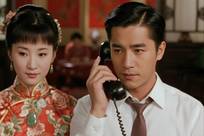小叔子当众将我的56万陪嫁玉佩摔碎，婆家人幸灾乐祸，我没闹，拨通电话：取消他妻子的8001万投资
