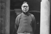 1952年，49岁省主席吴国桢赴蒋介石寿宴，吃下一口西湖醋鱼尝出涩苦，妻子腹痛提前离场救了二人性命，次日司机连人带车一并消失
