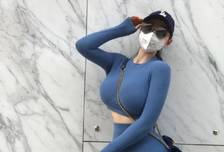 成都22岁尤物凭胸走红，身材凹凸有致让人想舔屏了！