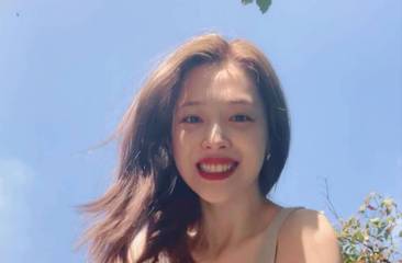 雪莉离开7年后，被改变的女孩们