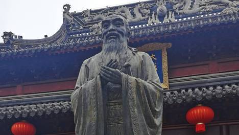 郑钦文说中国人讲究玄学刘晓庆被举报偷税