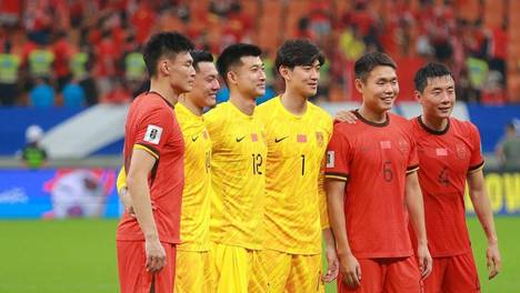 争议！李昊同时落选成年国足+U23国足，涂美甲国脚回归，球迷炸锅