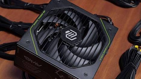 不只供电更是保护，MAG A1200PLS PCIE5 评测