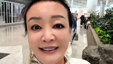 张兰到台北住酒店变拘谨，马筱梅下厨“主母”范足，玥儿像被孤立