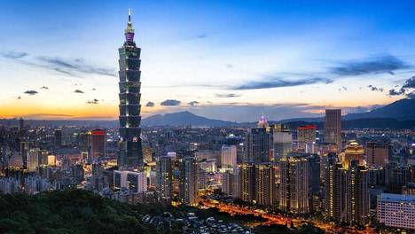 台军购条例大幅缩水，美国果然坐不住了：台湾向大陆屈服