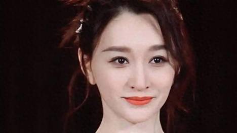 于和伟没说谎，原来被曝婚变的李小冉，早就给自己找好了后路
