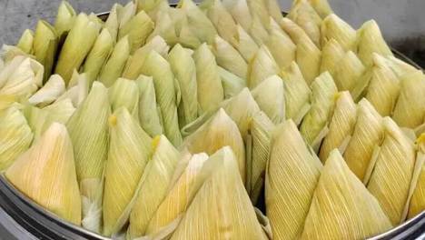 寻味云南·吃在腾冲｜一口玉米粑粑，咬下盛夏的清甜烟火