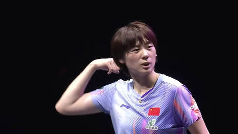 裁判为何拒绝陈熠的医疗暂停？张本美和成功逆转，名帅：你不会说腿疼？