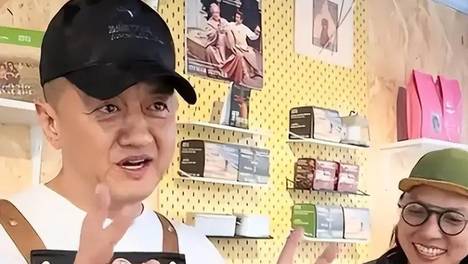 54岁李亚鹏民宿开业！两个女儿羞涩助阵侄女也亮相，李嫣低调却出彩