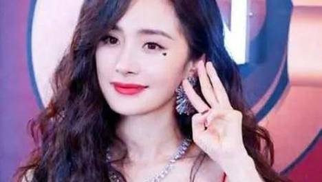 杨幂《唐明皇》未公开旧照！3岁她已是可爱美人胚子