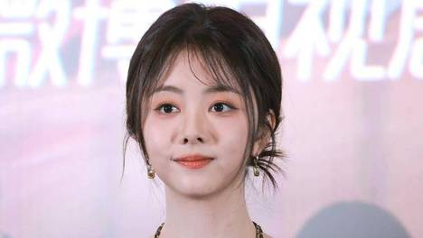 她三无演员，落榜北电，《甄嬛传》出道，现靠《兰香如故》爆火