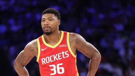 欧文586天回归惊艳全场，斯玛特签约太值了，NBA中国赛次战火箭三将出战