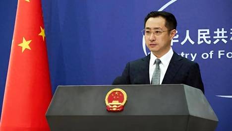 立竿见影！菲律宾防长被中方制裁后：美国也不吵了，日本也不闹了