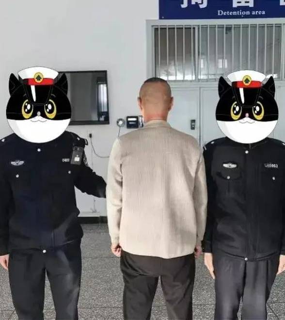 “一女子被杀”视频流传，造成群众焦虑恐慌，警方：实为两女子在争执过程中，当事一女子手部被划伤；陈某某传播不实信息，被拘留