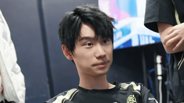 Doinb直接嘲讽LPL，热度这么低，买S16版权的平台都是冤大头