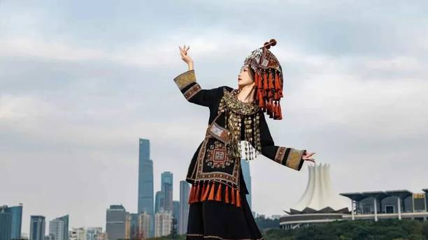 来南宁别只逛夜市了！民歌湖景区的“另一面”藏着你没发现的拍照密码