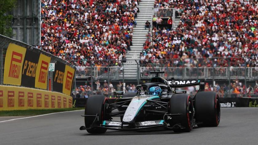 F1蒙特利尔：迈凯伦爆发无用，拉塞尔绝杀队友夺杆位！