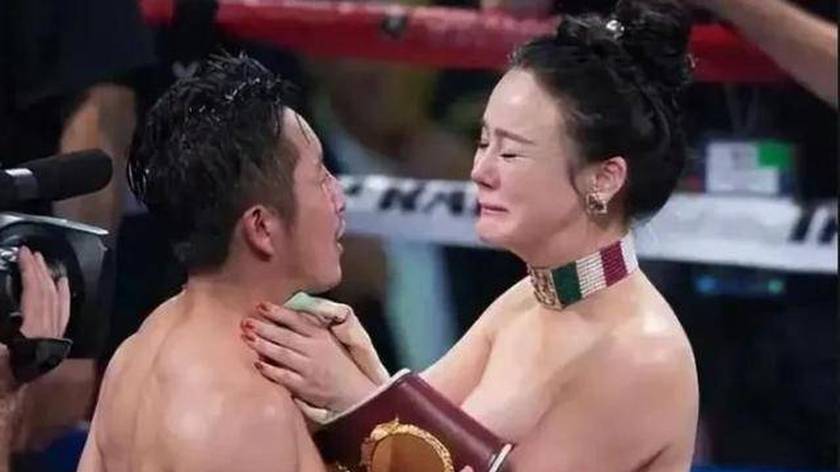 7年亏光2亿！邹市明冉莹颖同步发文：他俩最终还是迈出了这一步