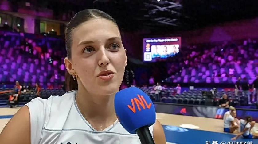 世联赛战报！3-0,3-1，中国女排再次挺进前八，日本战胜泰国