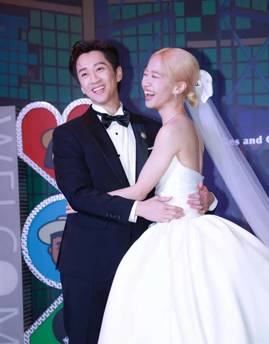 陈汉典lulu举行婚礼！二人甜蜜热吻大方秀恩爱