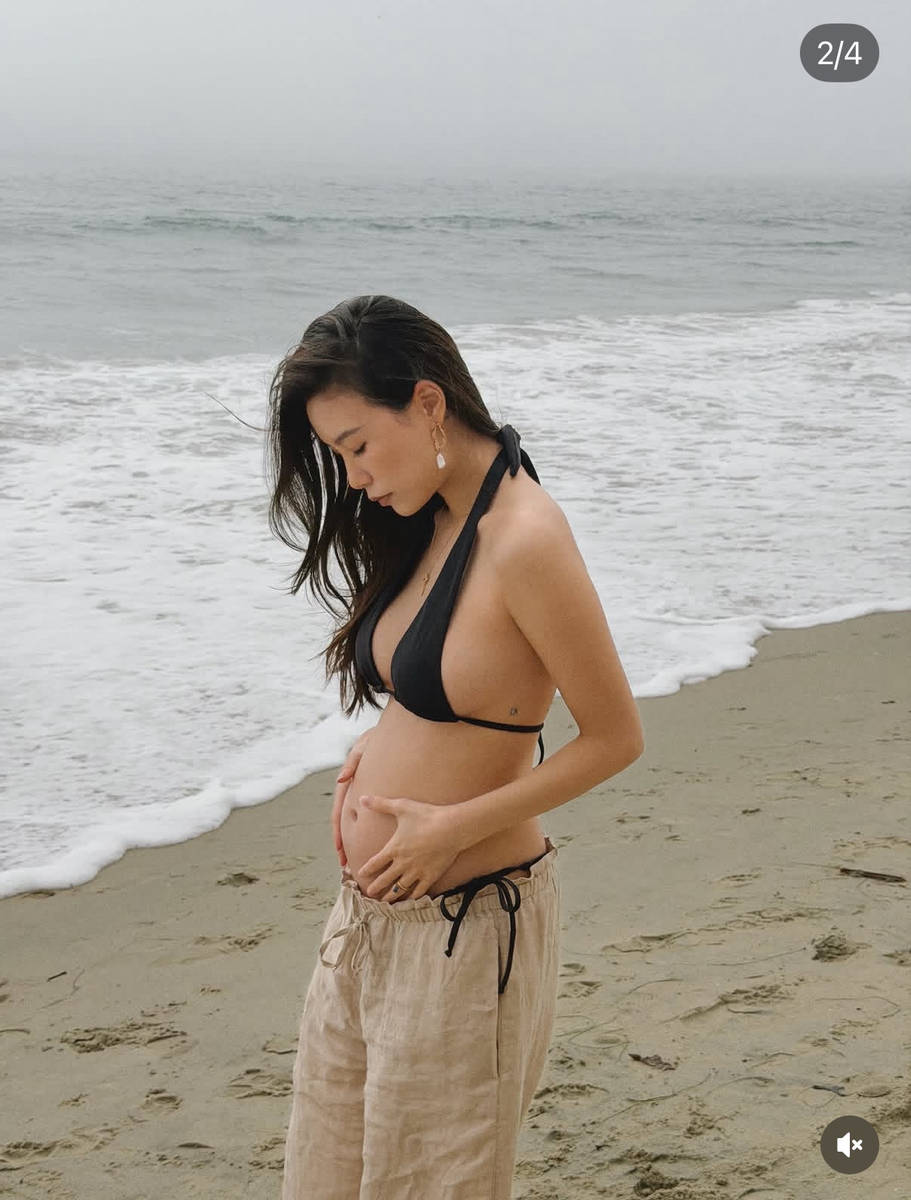 高以翔前女友官宣怀孕！晒海边孕肚照露幸福笑容