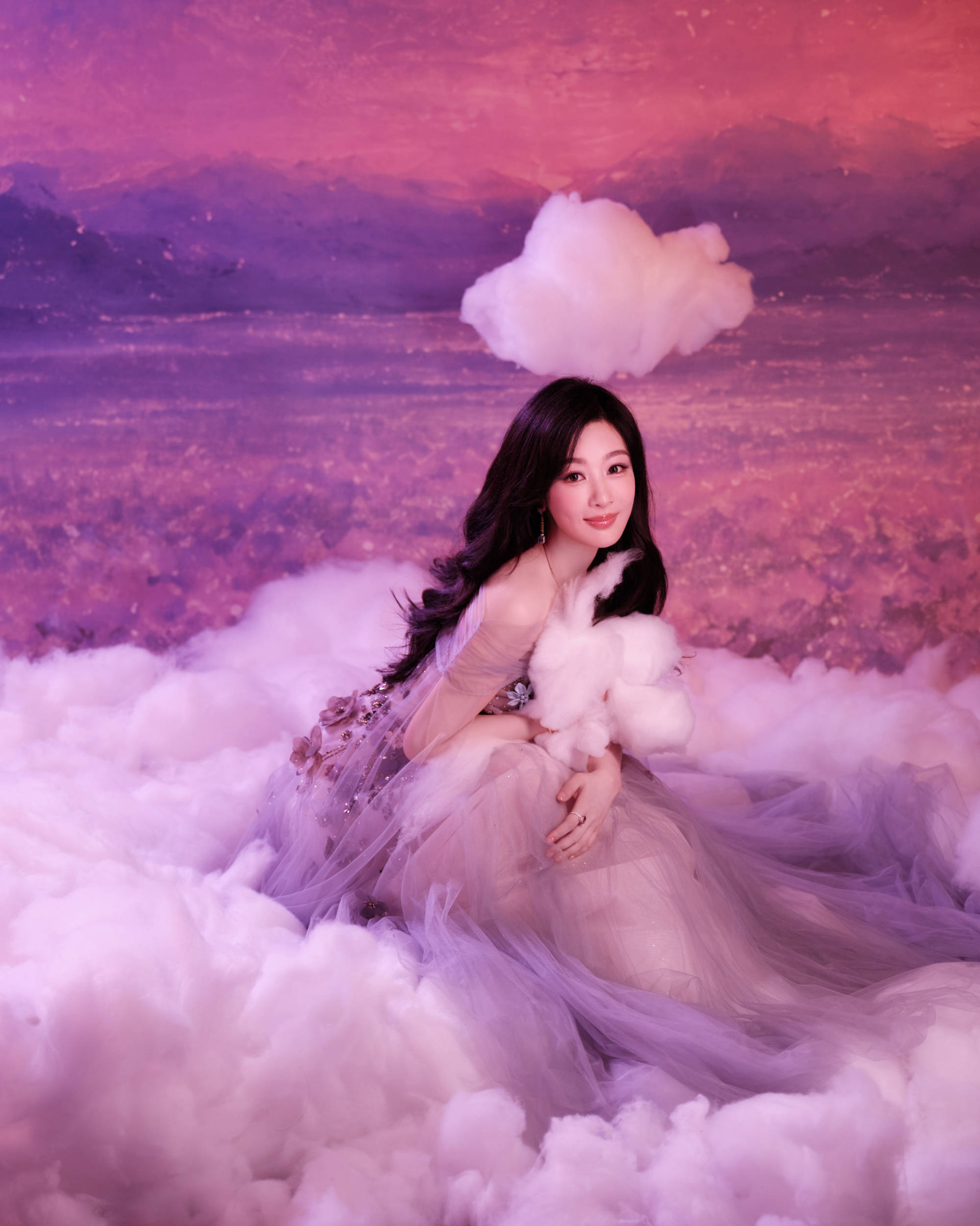杨紫穿似锦纱裙梦幻甜好意思 化身虚幻精灵善良可东谈主