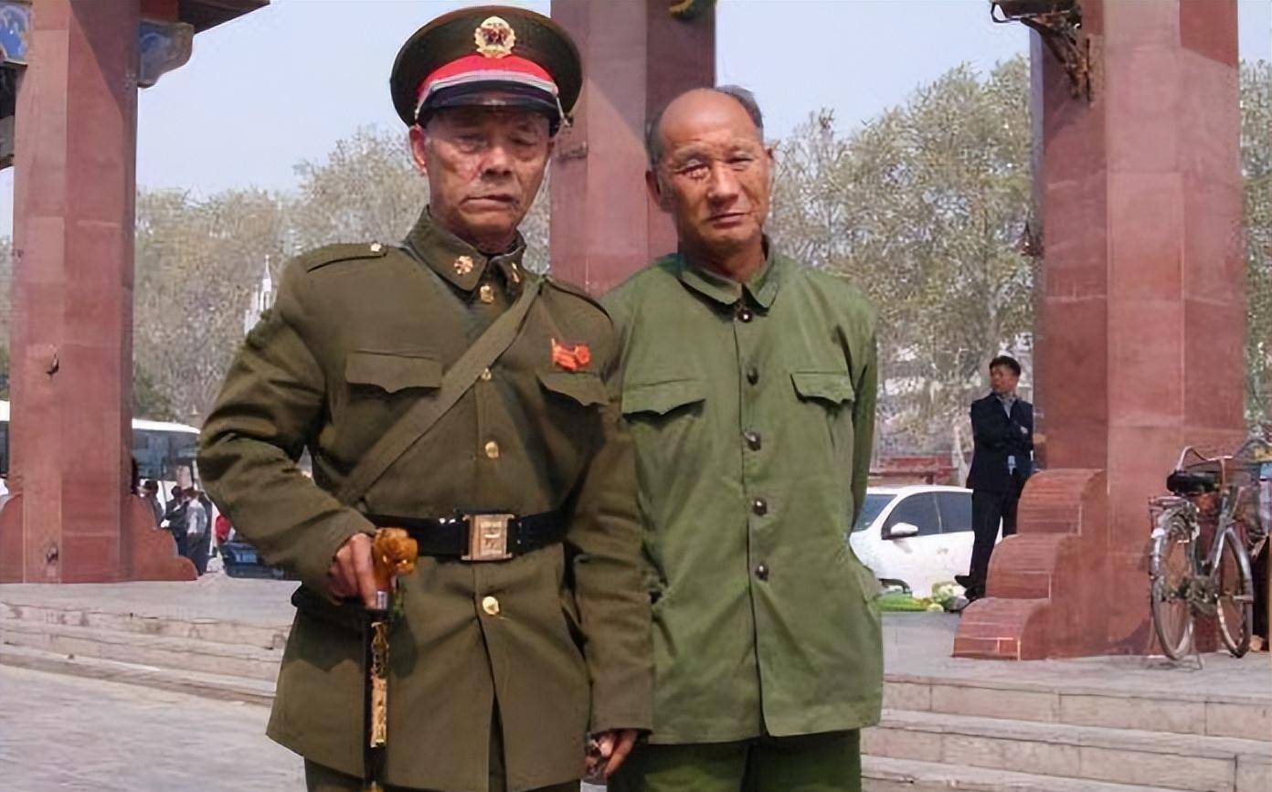 1979年,一河南老漢來到蘭州軍區,說出名字後急送見軍區政委蕭華_盧子